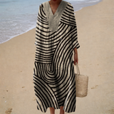 Figurschmeichelndes Sommerkleid mit Print