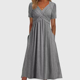Malwina - Kleid, das die Silhouette betont
