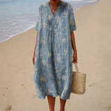 Figurschmeichelndes Sommerkleid mit Print