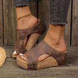 Eva-Mathilde | Lumi-Keilschuhe mit Nieten