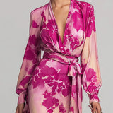 Annika | Maxikleid mit Blumenmuster mit V-Ausschnitt und Gürtel